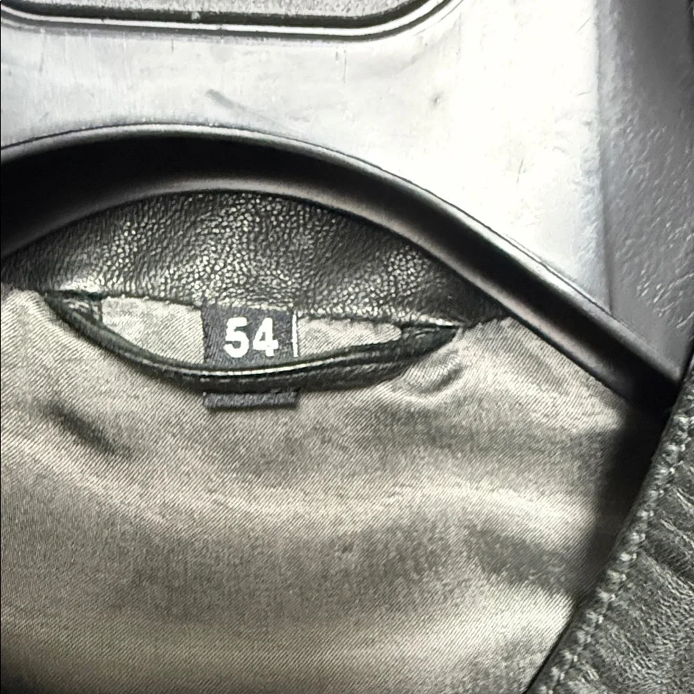 Giorgio Armani Men's Black Leather Jacket - Picture 5 of 10